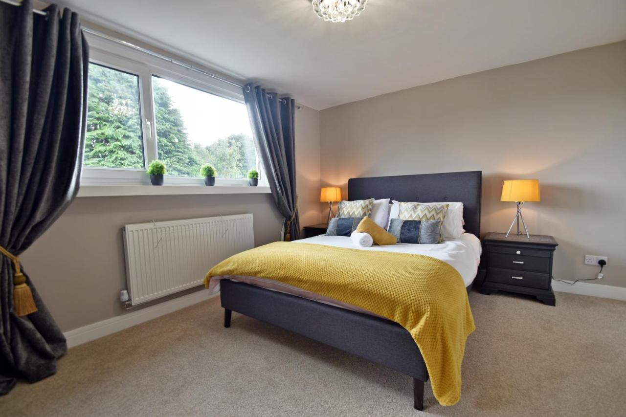 Montrose Heights - 4bed - 4bath - Burnley